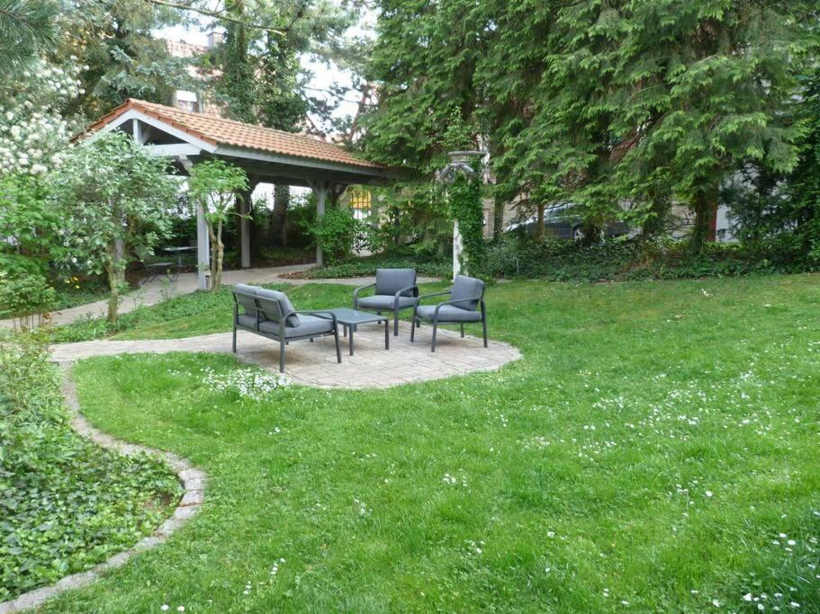Maisonette-Appartment In Historischem Ambiente Ипхофен Екстериор снимка